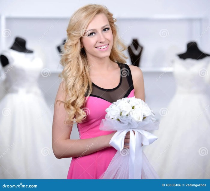 Buying wedding dress online