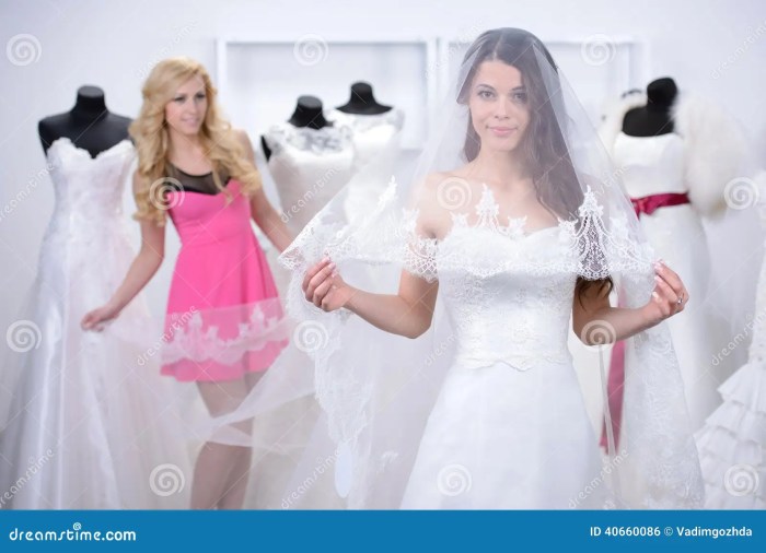 Buying wedding dress online