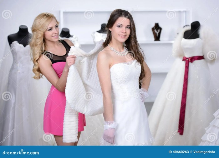 Buying wedding dress online