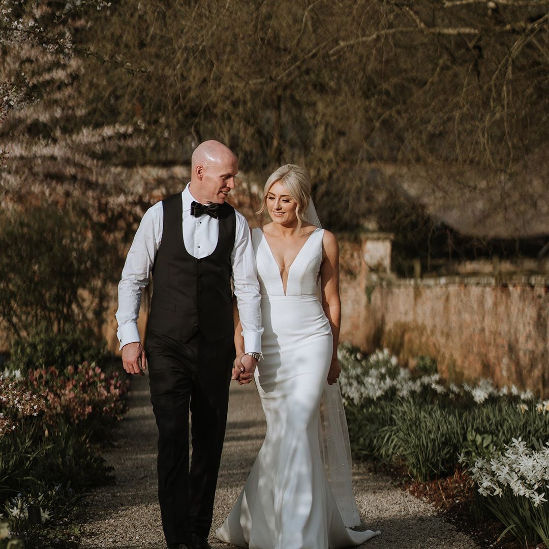 Wedding dress with buttons on back